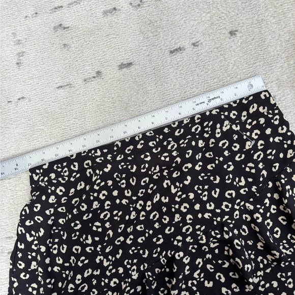 Arula Plus Size Fashion A Beautiful Soul Leopard Plus Size Skirt - Picture 5 of 6